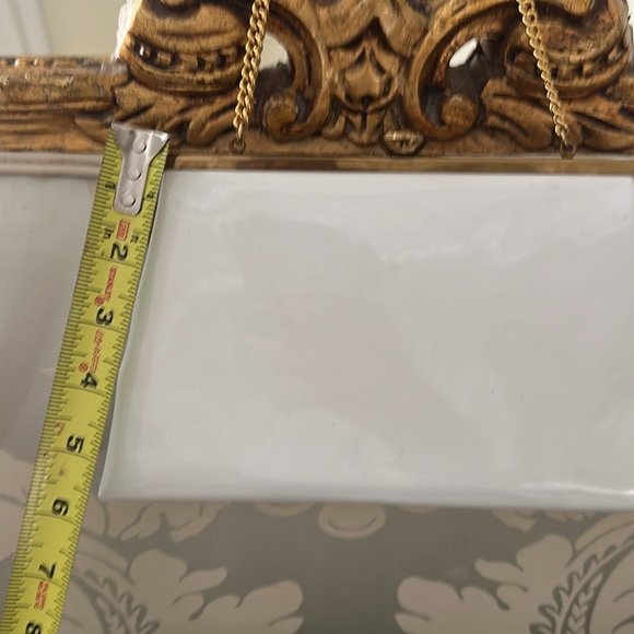 Vintage Saks, Fifth Avenue ladies white clutch - Picture 7 of 7